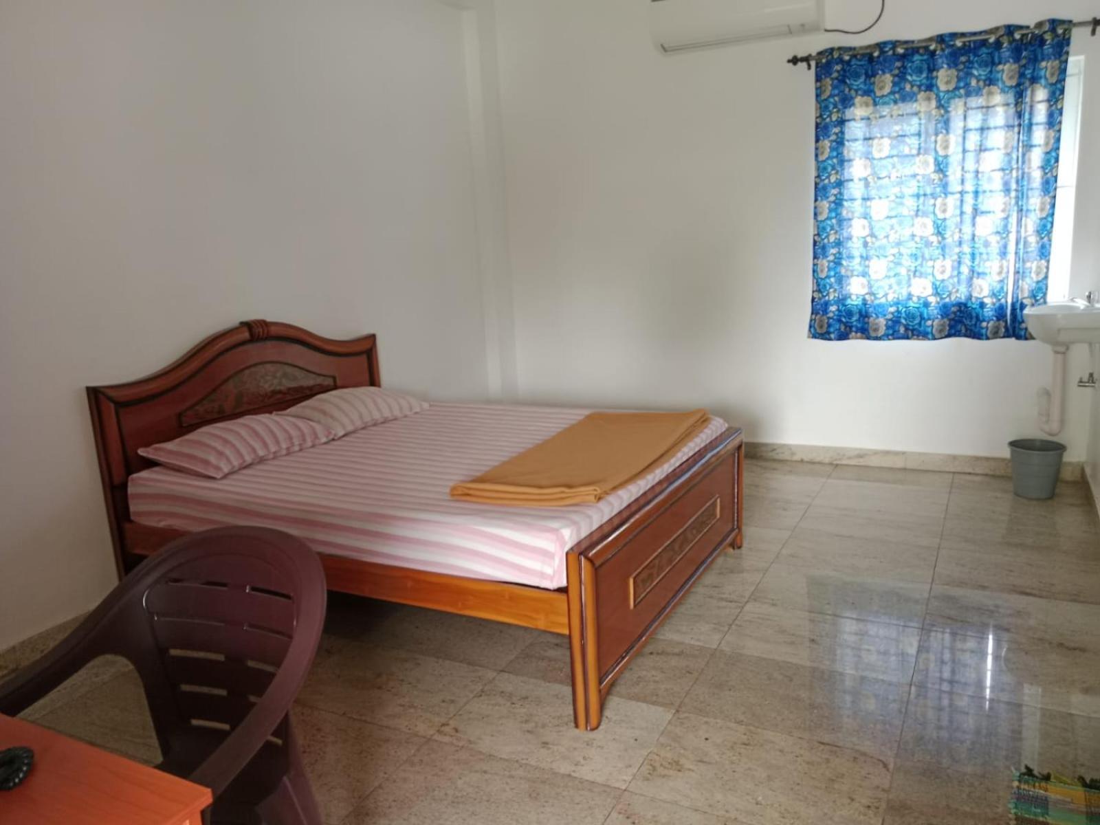 Urc Lodge Perundurai Εξωτερικό φωτογραφία